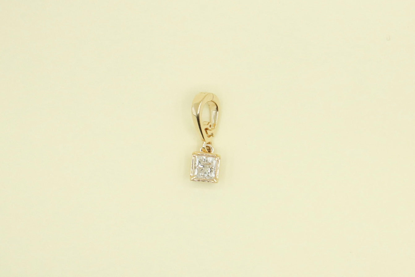 Bezel 17