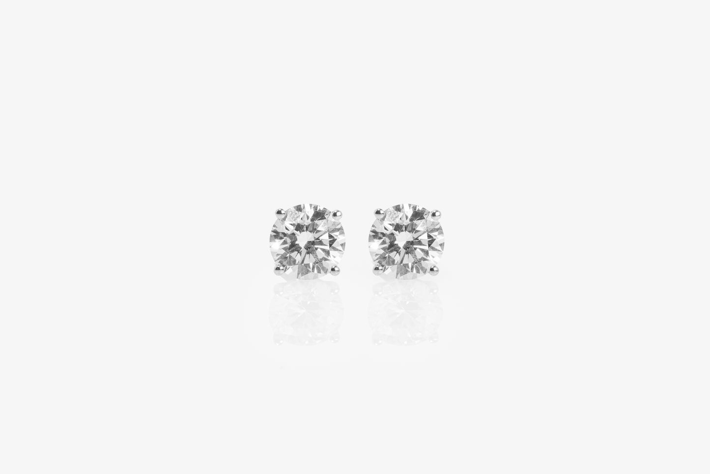 Lab Diamond Studs 4 ct (Bajo Pedido)