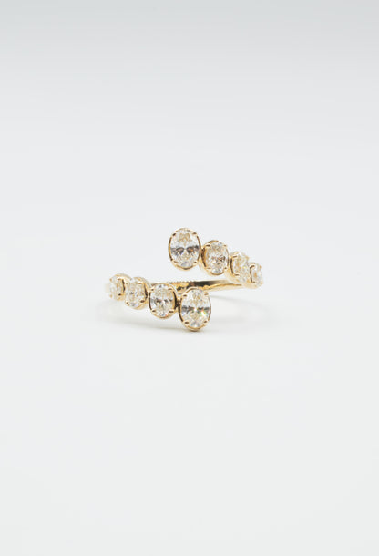 Caracol Bezel Diamond Ring