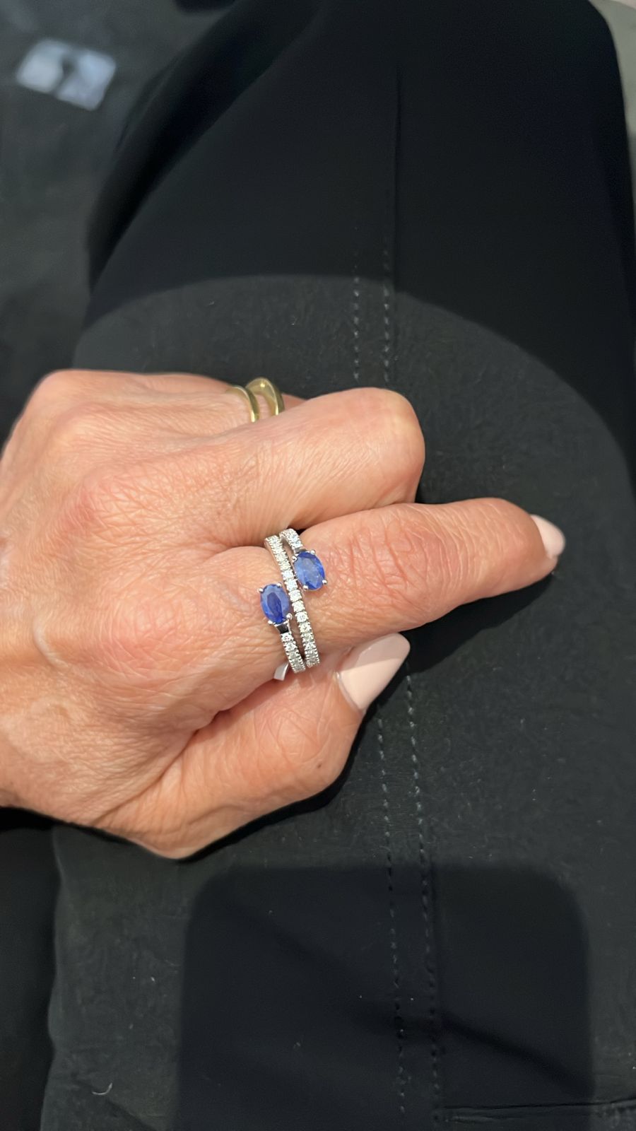 Sapphire ring