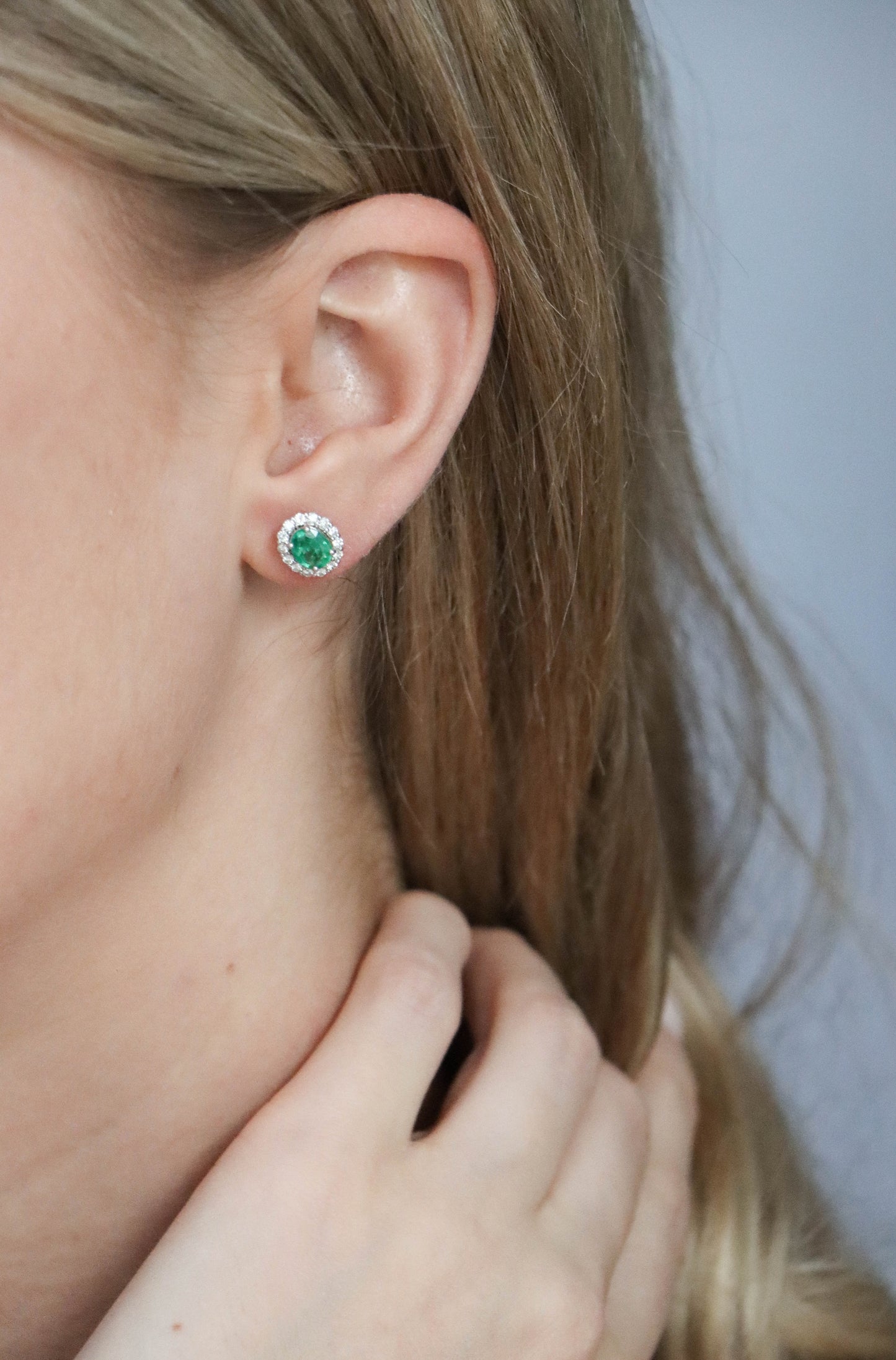 Cora Emerald Jumbo Studs